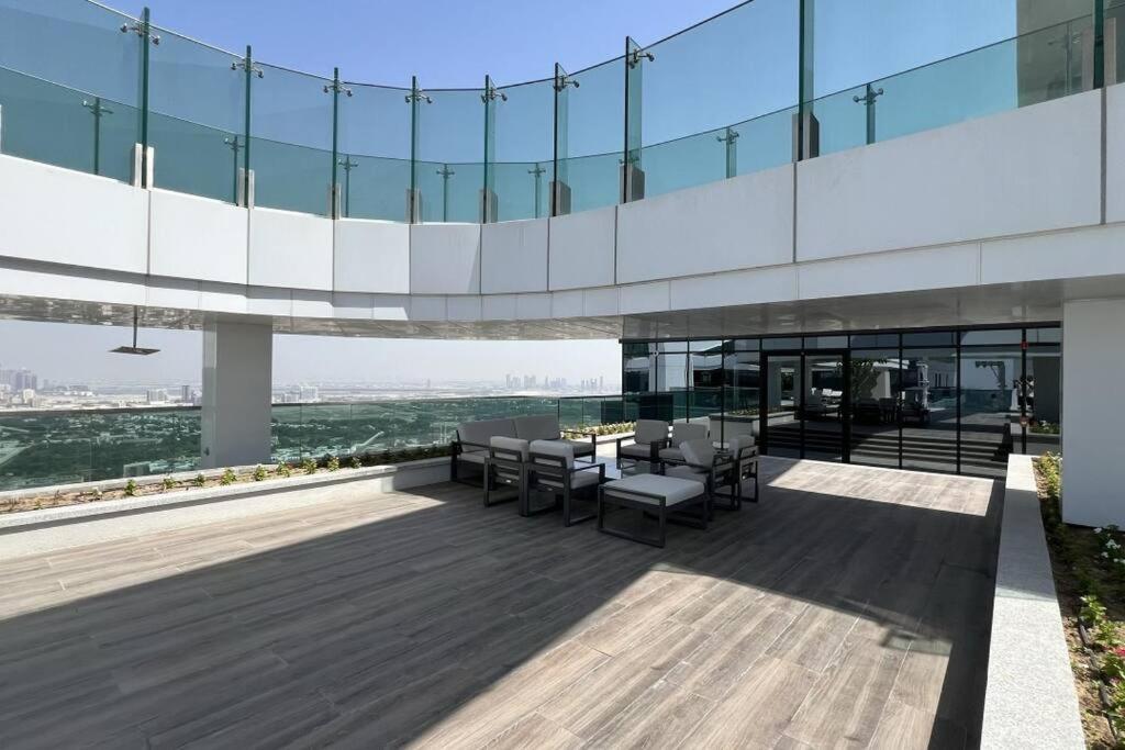 ドバイChic 2 Bed Near Trade Centre With 5 Star Amenitiesアパートメント エクステリア 写真