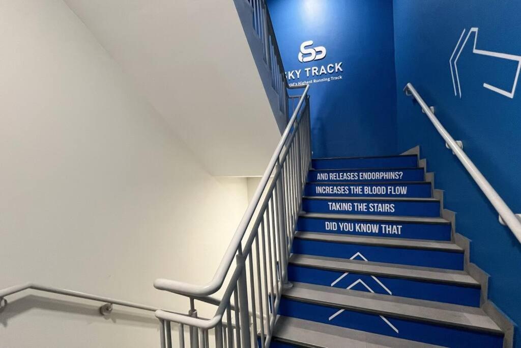 ドバイChic 2 Bed Near Trade Centre With 5 Star Amenitiesアパートメント エクステリア 写真