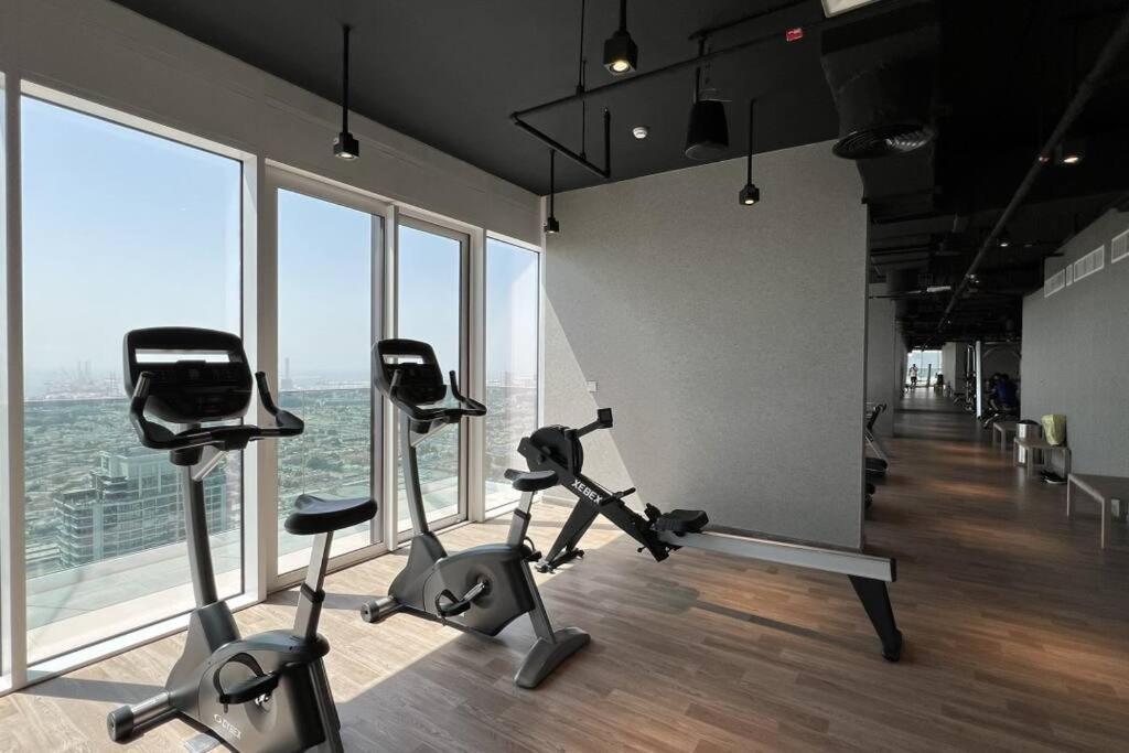ドバイChic 2 Bed Near Trade Centre With 5 Star Amenitiesアパートメント エクステリア 写真
