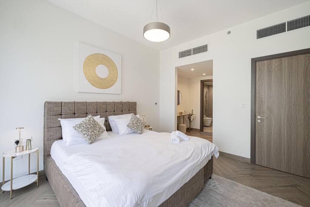 ドバイChic 2 Bed Near Trade Centre With 5 Star Amenitiesアパートメント エクステリア 写真